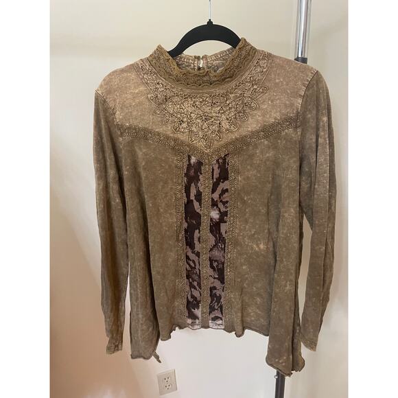 Gimmicks by BKE Womens Medium Blouse Long Sleeve Brown Lace Animal Cheetaj Print - Picture 1 of 8